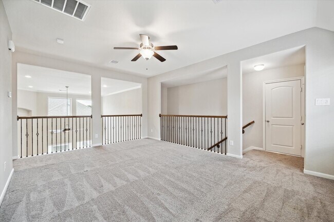 Building Photo - 1535 Giles Dr