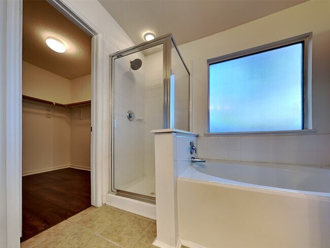 Building Photo - 18514 Inwood Elm Cir