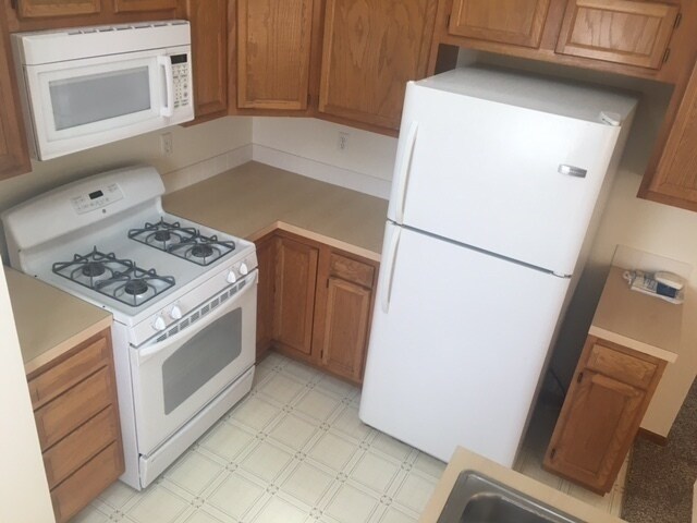 Building Photo - Great House