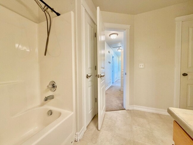 Building Photo - 4608 Garnet Way