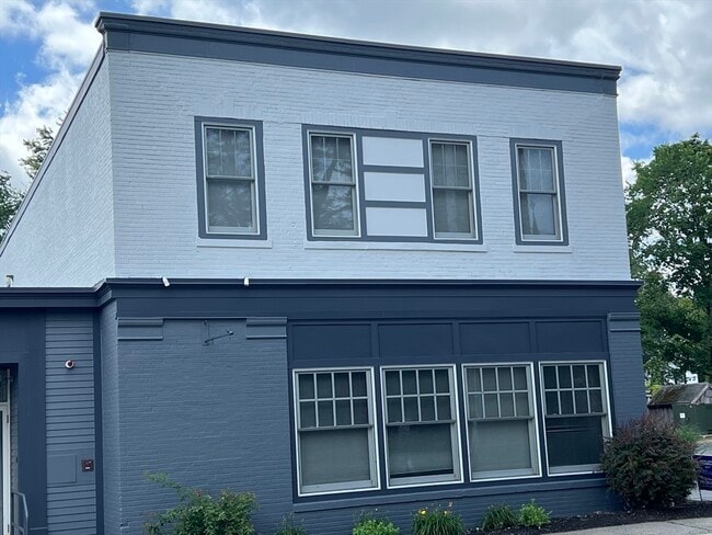 Building Photo - 1269 Main St