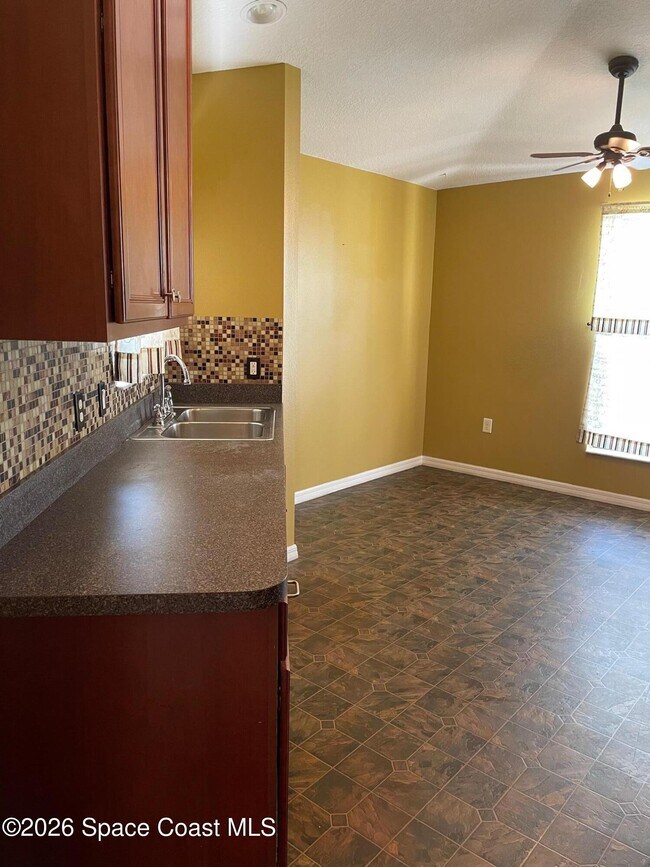 Building Photo - 1897 Gould Ave SW