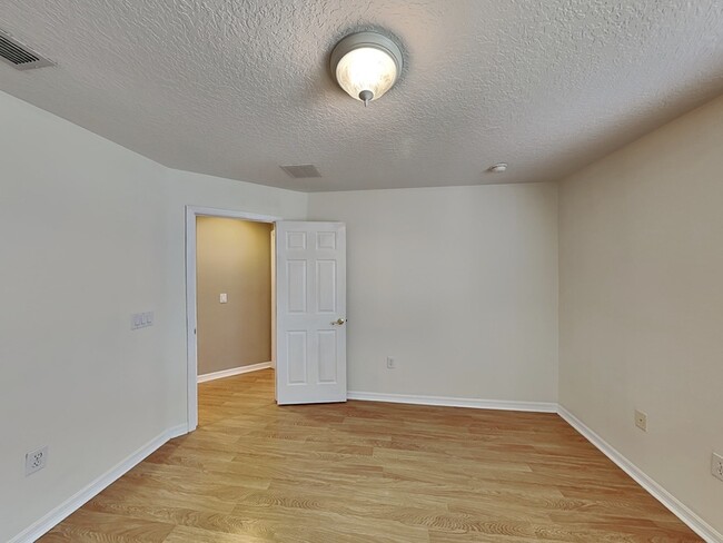 Building Photo - 4686 Blue Major Dr