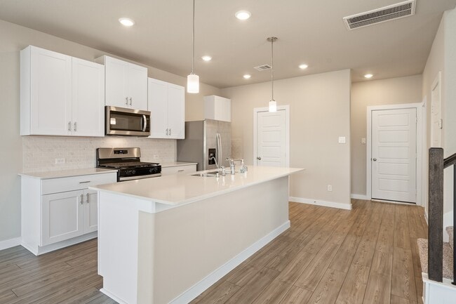 Building Photo - 3115 Skyrock Dr