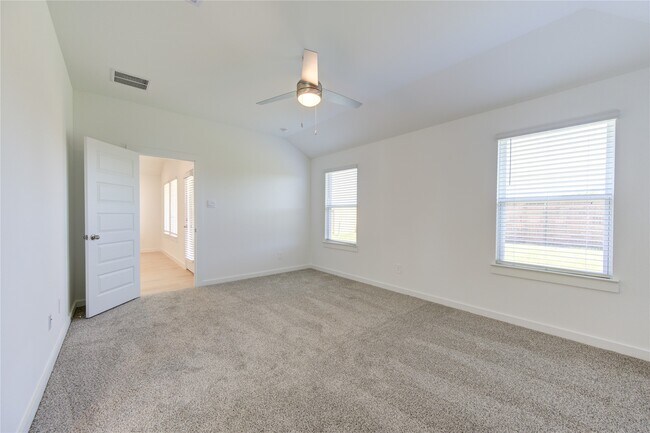 Building Photo - 8038 Tropea Dr