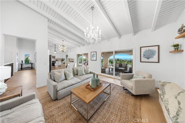 Building Photo - 605 Calle Del Cerrito