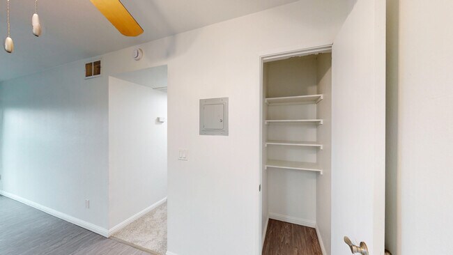 Building Photo - 402 Alameda del Prado