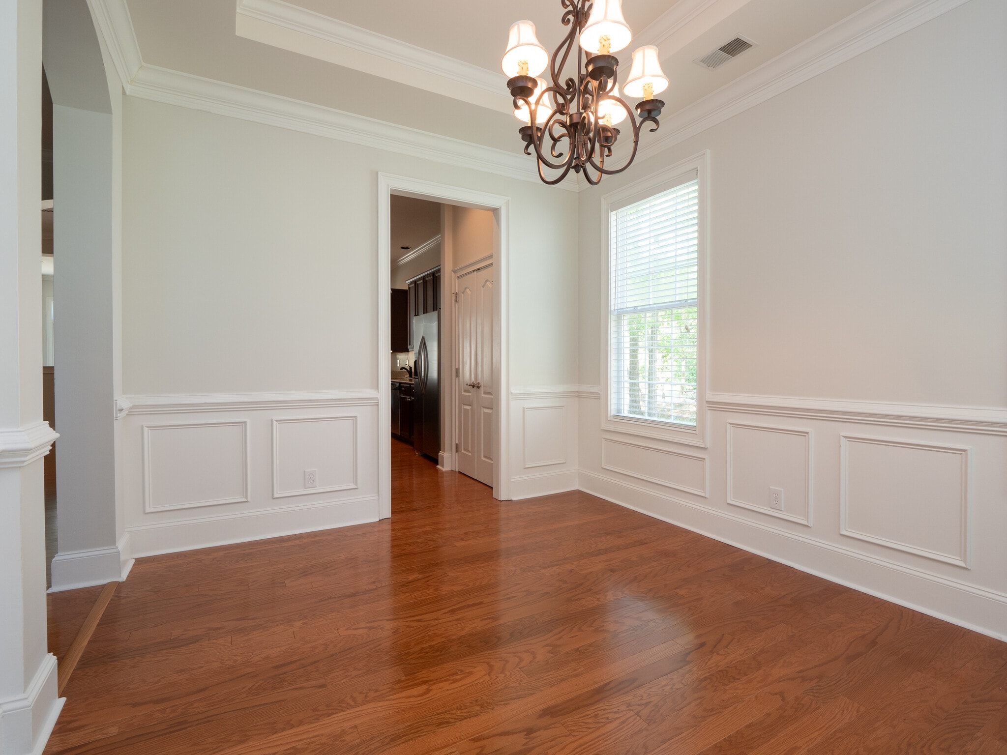 Building Photo - 1814 Tennyson Row