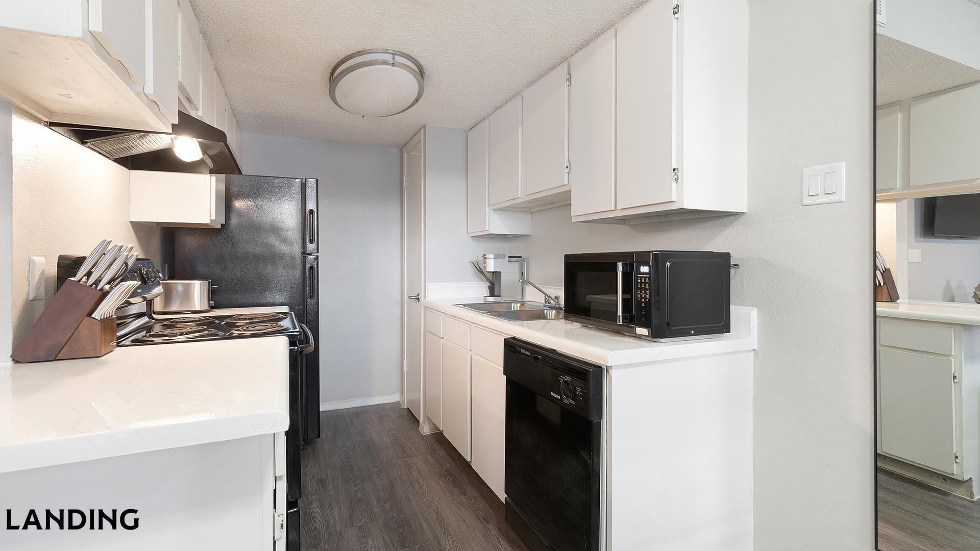 Building Photo - 130 Camino De Oro
