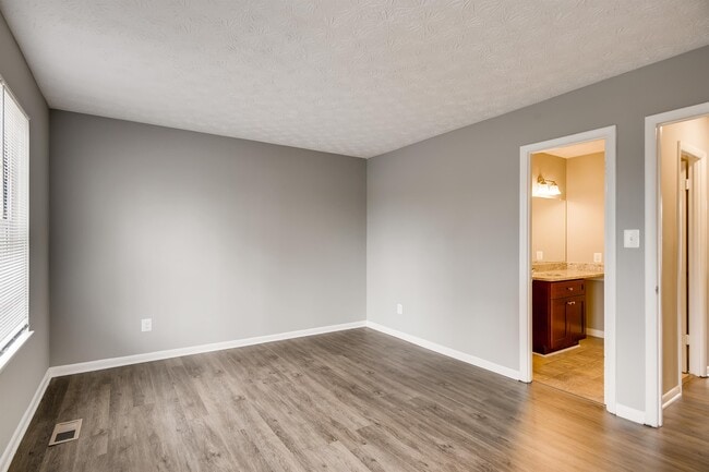 Building Photo - 2842 Beckon Dr