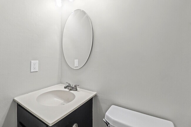 Building Photo - 1697 Spoonbill Rd