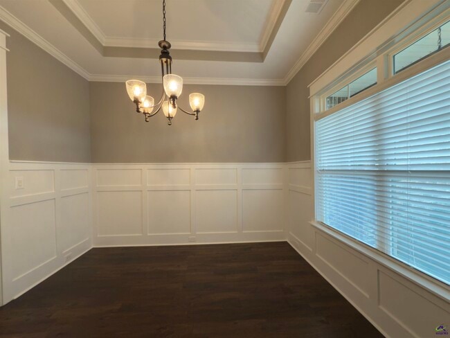Building Photo - 408 Hawk's Nest Dr