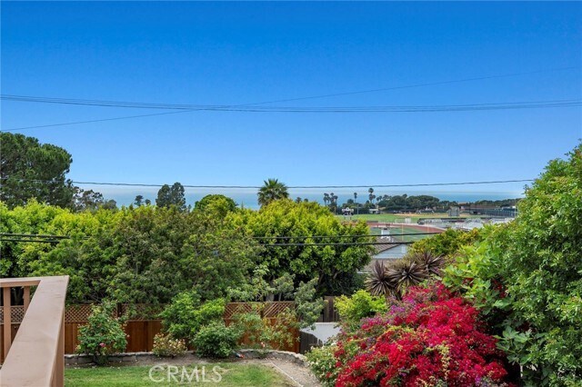 Building Photo - 2129 Palos Verdes Dr W