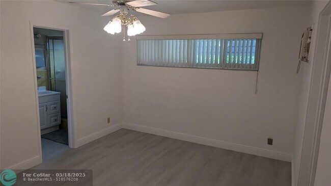 Building Photo - 2080 SW 38th Ave