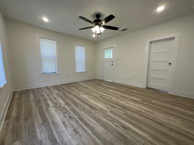 Building Photo - 317 N Naid St