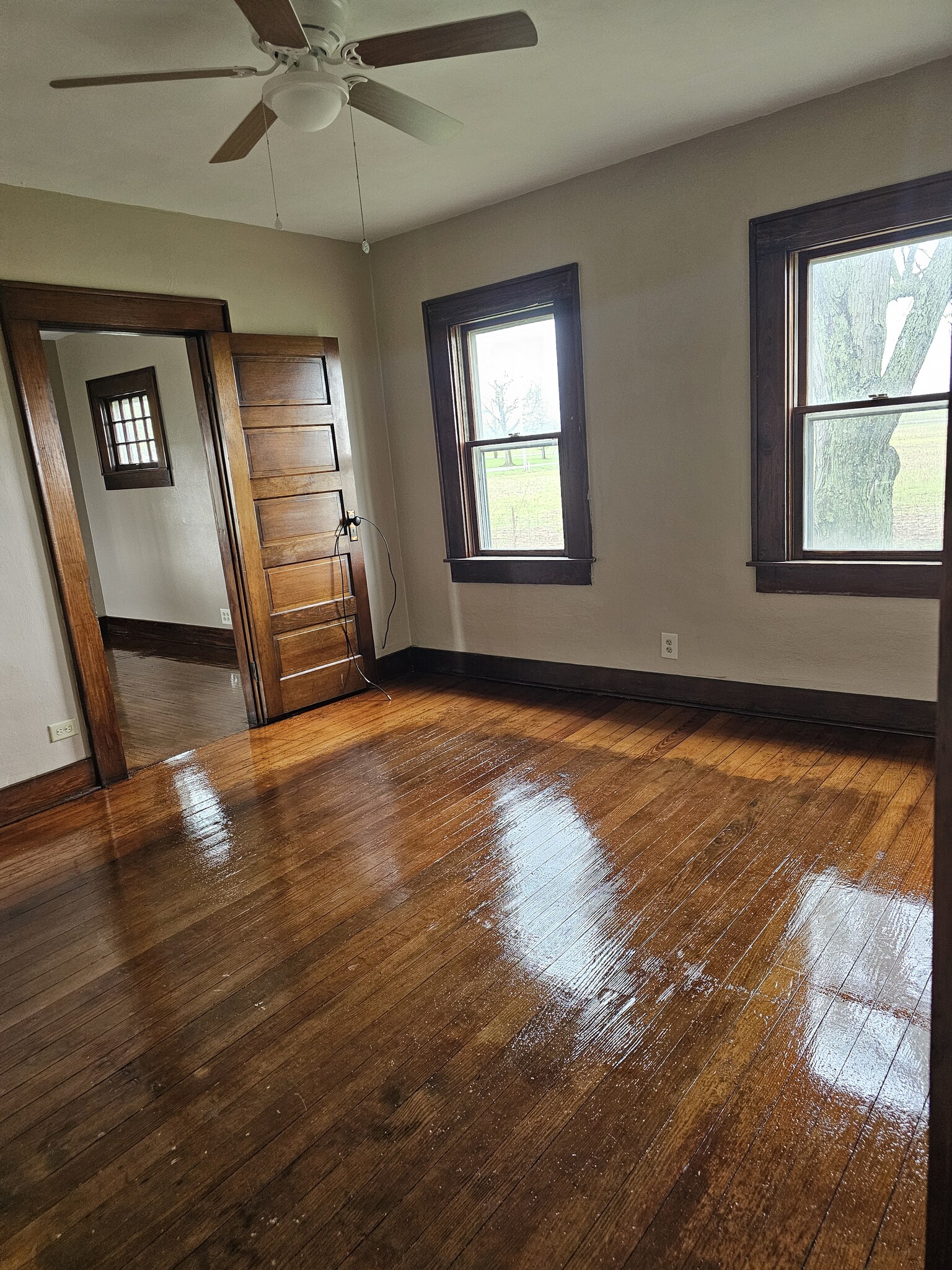 Building Photo - 5912 W 200 S