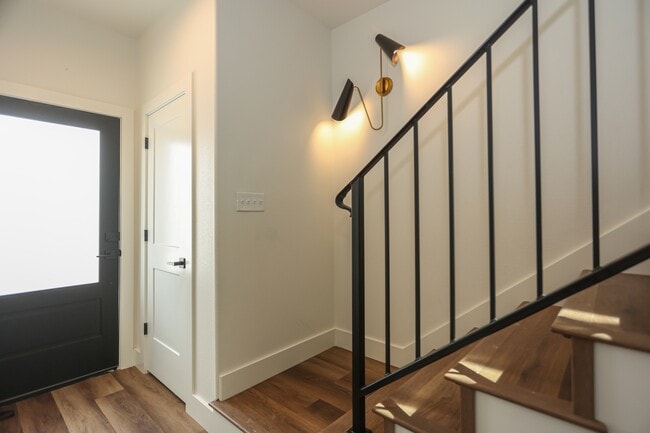 Building Photo - 1797 E Rex Rd