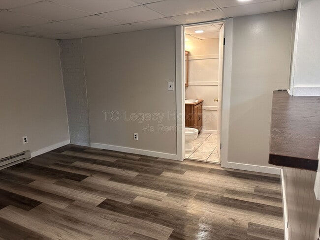 Building Photo - 388 Broaddus Ave