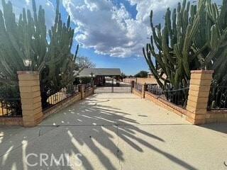 Building Photo - 1010 Douglas St