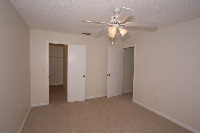 Building Photo - 1618 Asher Ln