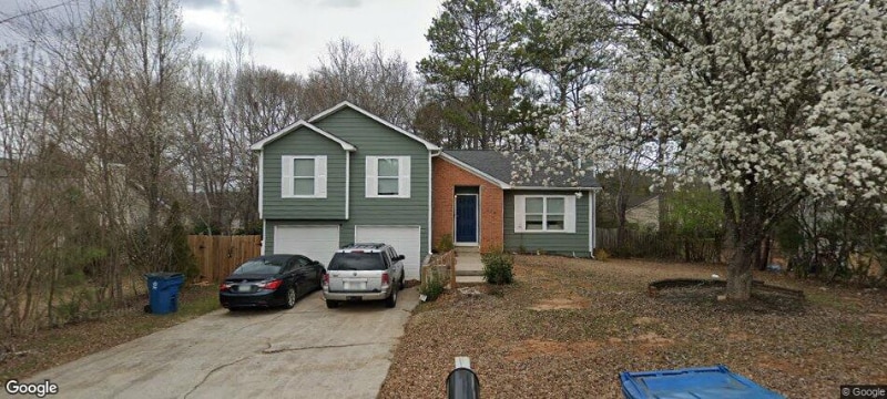 Building Photo - 216 River Birch Dr