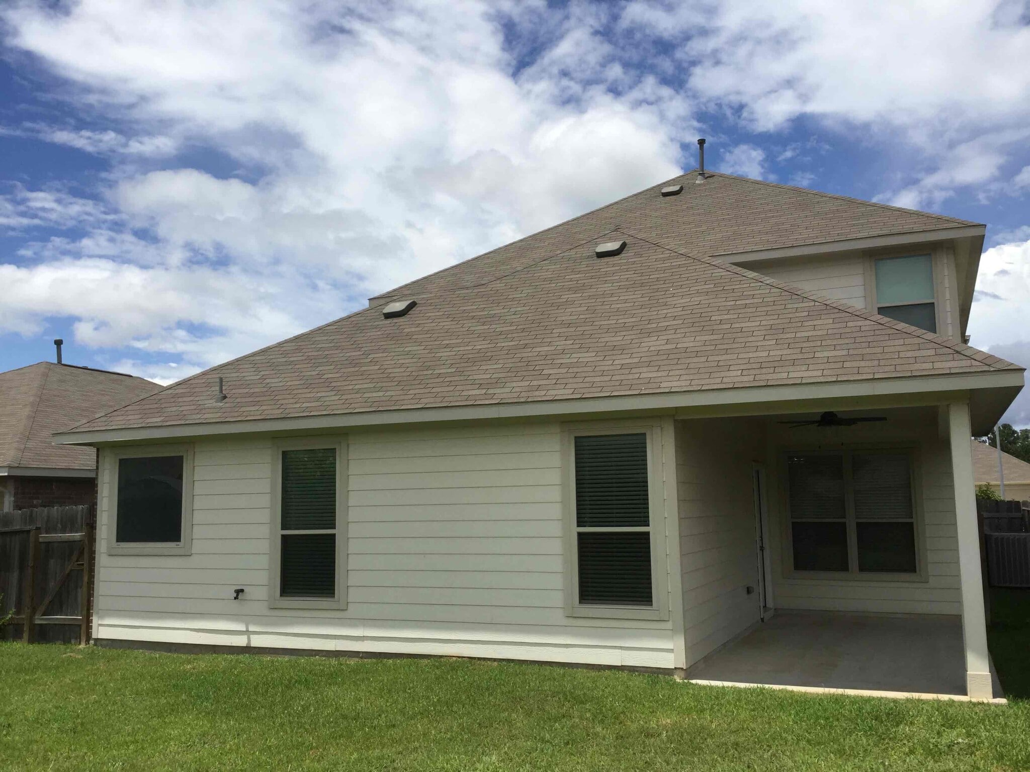 Building Photo - 139 Piney Pathway