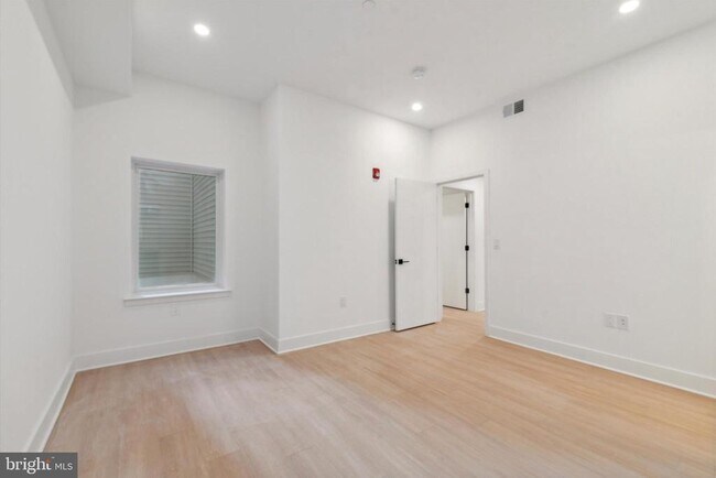 Building Photo - 1643 N 2nd St