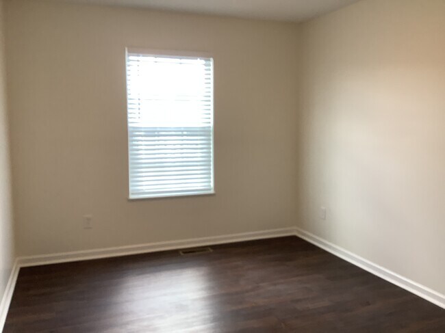 Building Photo - 167 Faulkner Dr