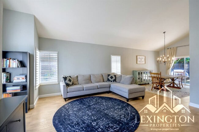 Building Photo - Gorgeous, 4BD/3BA, Home in Esteemed Laguna Neighborhood, Elk Grove, near Kloss Park!