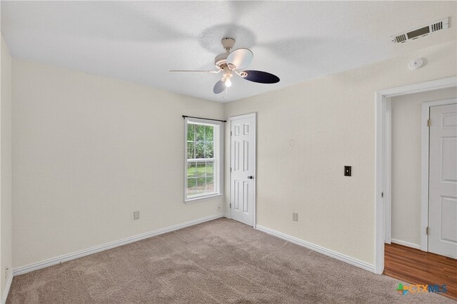 Building Photo - 14 Steele St