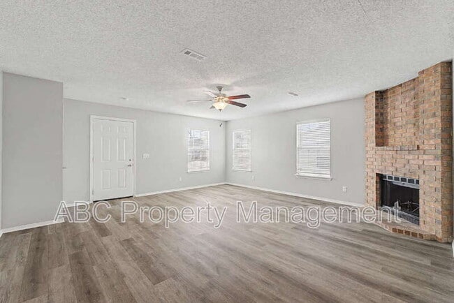 Building Photo - 4378 W Thrasher Dr