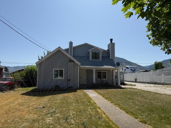 Building Photo - 358 N 100 E