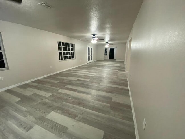Building Photo - 1100 Mt Pisgah Rd
