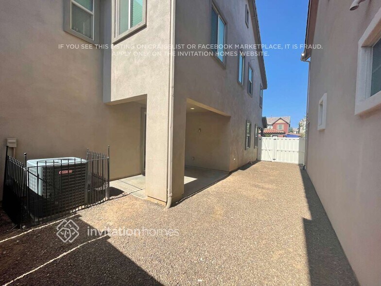 Building Photo - 2263 S Agnes Ln