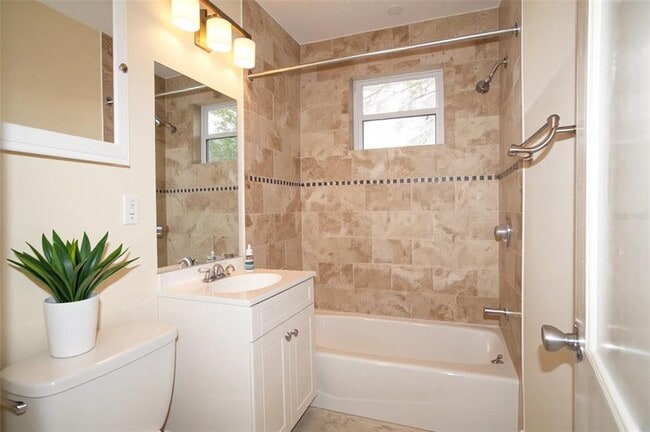 Building Photo - 1916 S Habana Ave