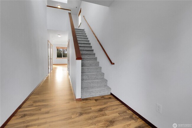 Building Photo - 302 Avenue J