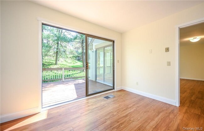 Building Photo - 436 Heritage Hls