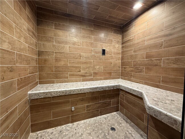 Building Photo - 6500 Bullring Ln