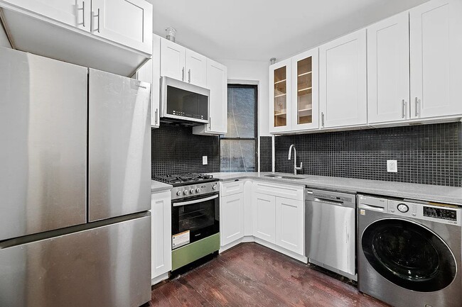 Primary Photo - 666 Ninth Avenue