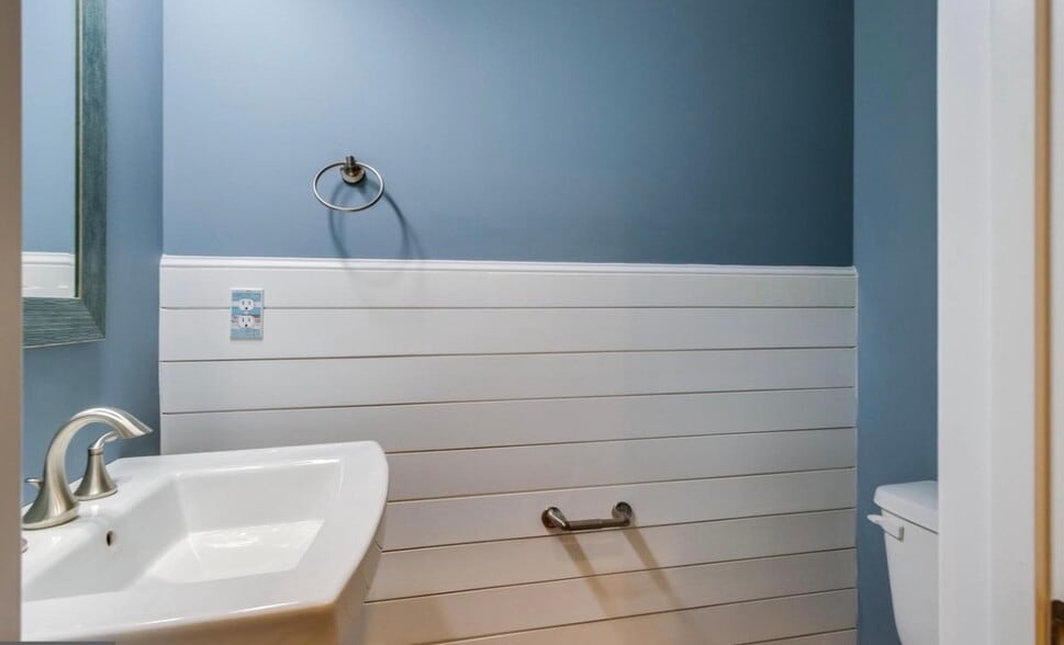 Building Photo - 33916 Darlington St