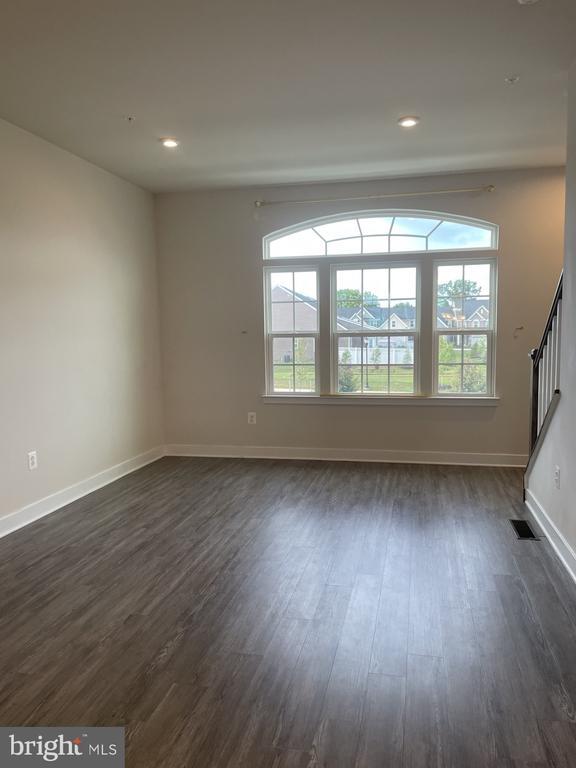 Building Photo - 6415 Ballenger Run Blvd