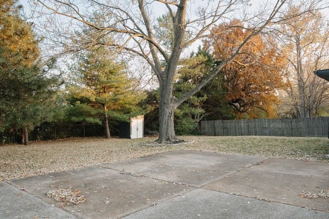 Building Photo - 1900 Mitchell Terrace