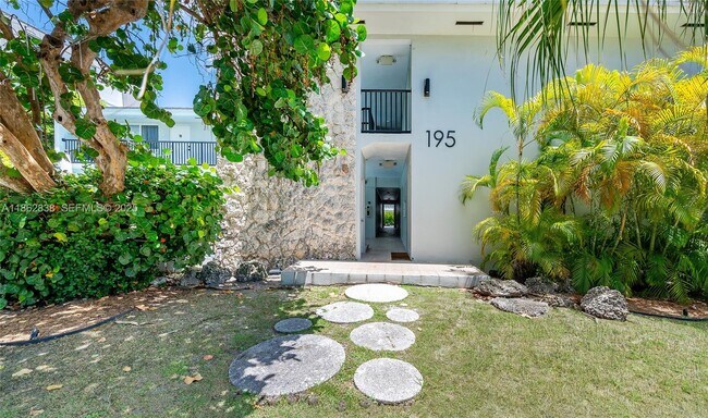 Building Photo - 195 Sunrise Dr