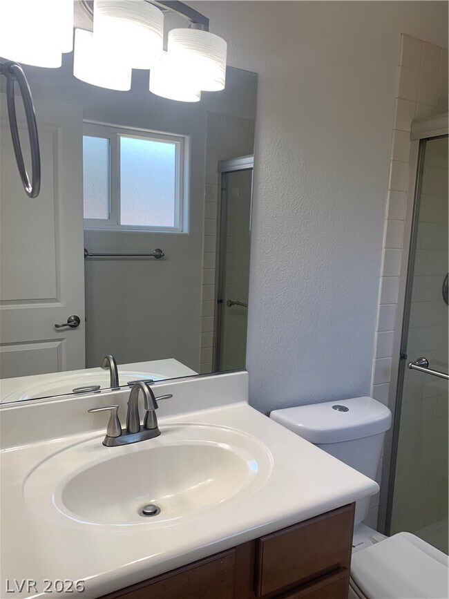 Building Photo - 548 Zuber Ave