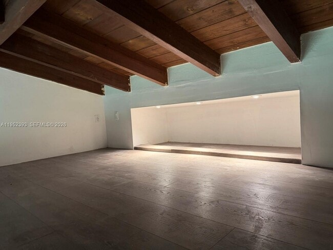 Building Photo - 35 NE 80th Terrace