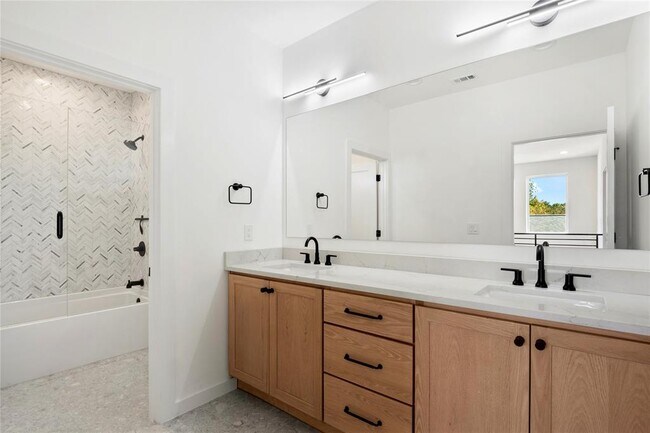 Building Photo - 18205 Fair Ln