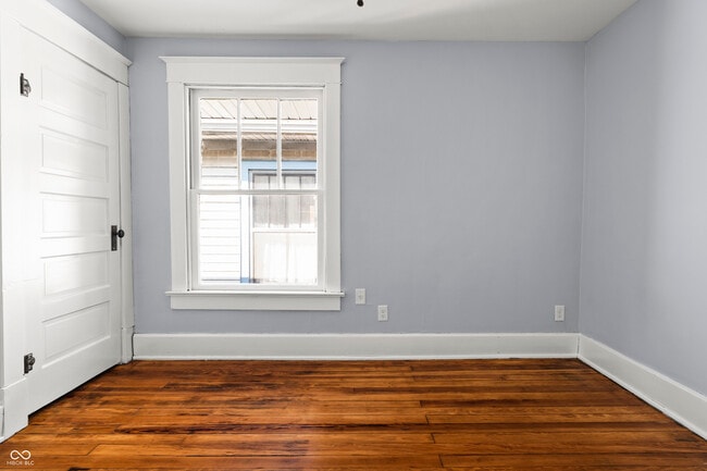 Building Photo - 2330 E 16th St