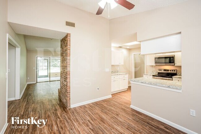 Building Photo - 6266 Butternut Dr