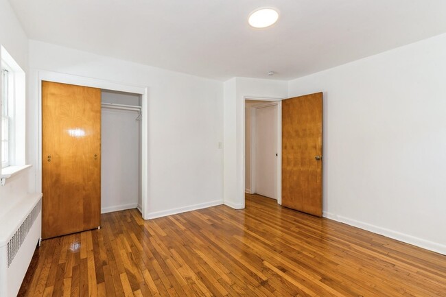 Building Photo - 169 McAdoo Ave