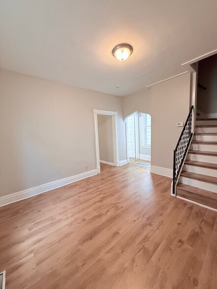 Building Photo - 6614 Chamberlain Ave